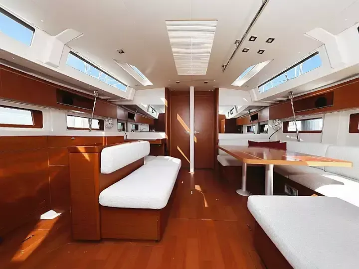 Beneteau Oceanis 51.1 | Grey Goose