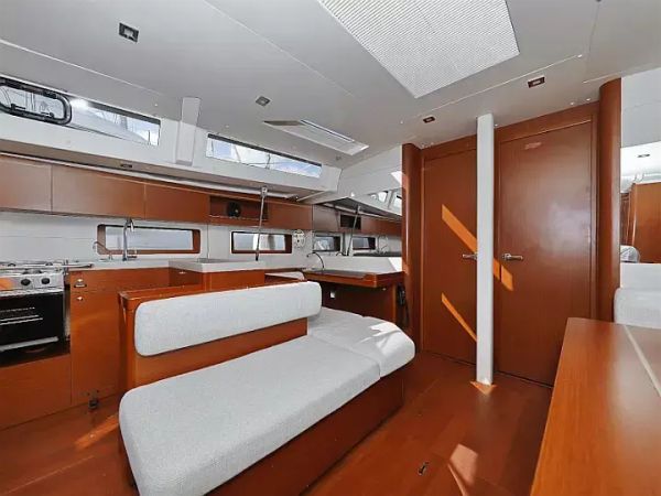 Beneteau Oceanis 51.1 | Grey Goose