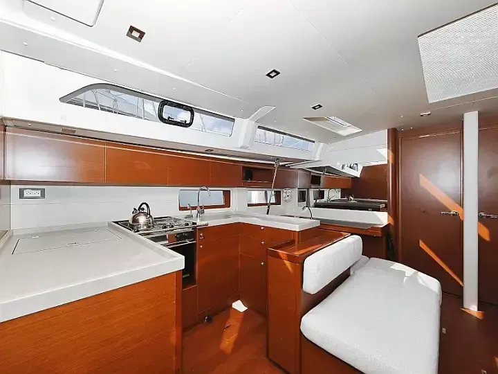 Beneteau Oceanis 51.1 | Grey Goose