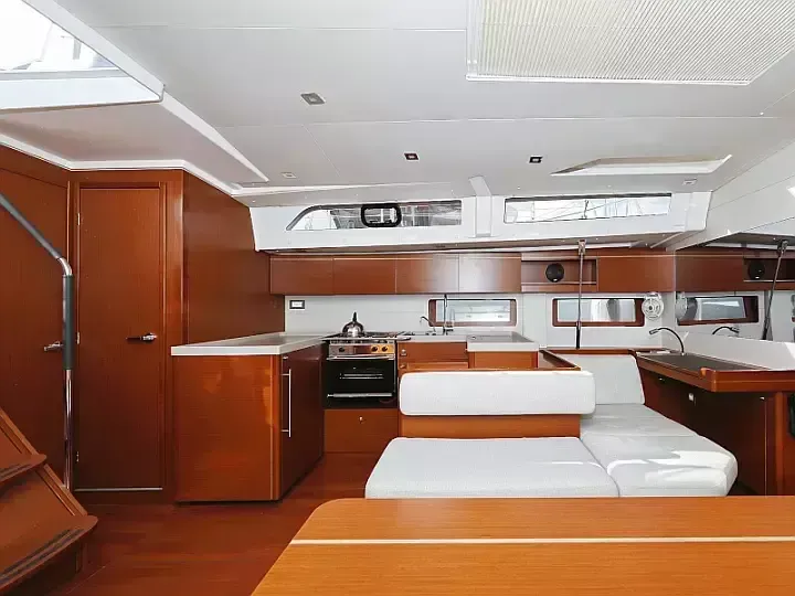 Beneteau Oceanis 51.1 | Grey Goose