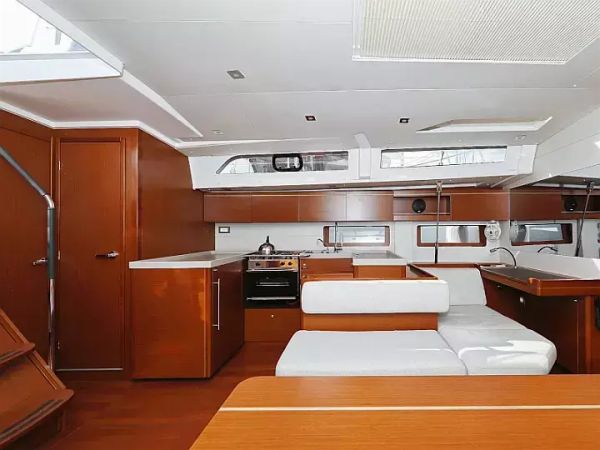 Beneteau Oceanis 51.1 | Grey Goose