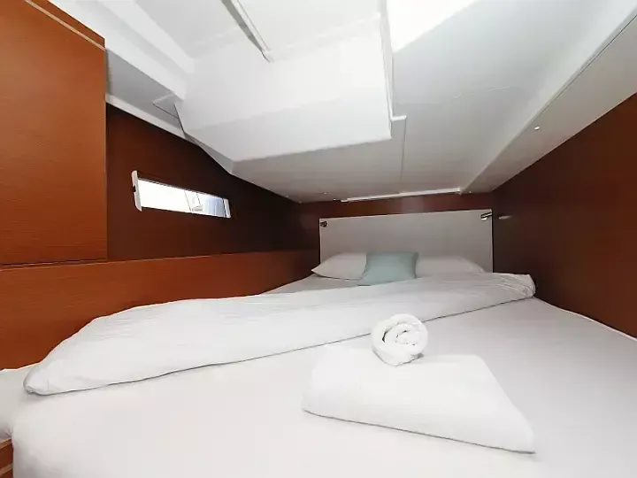 Beneteau Oceanis 51.1 | Grey Goose