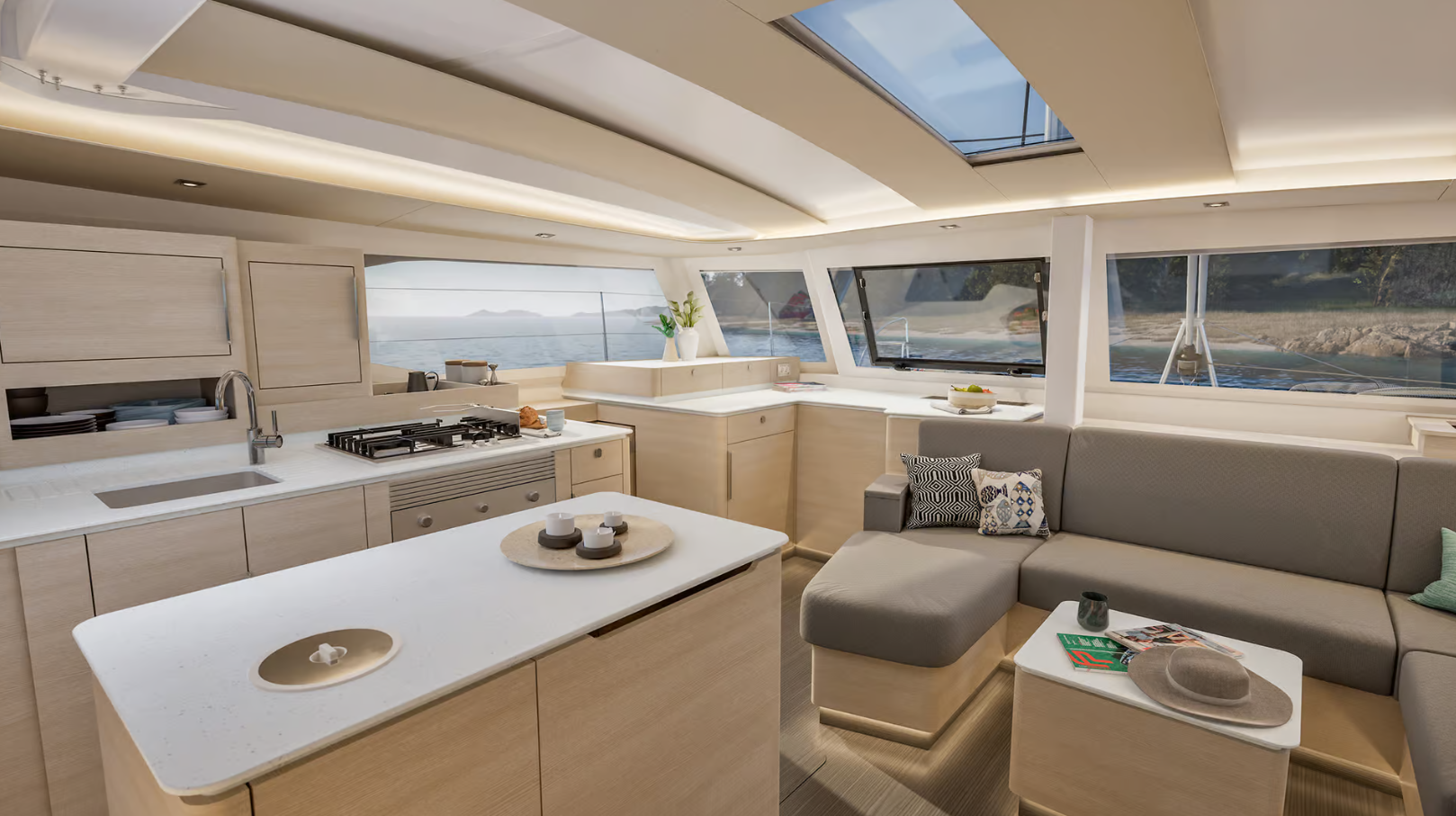 Fountaine Pajot Quatuor 44 | Newton's  Cradle