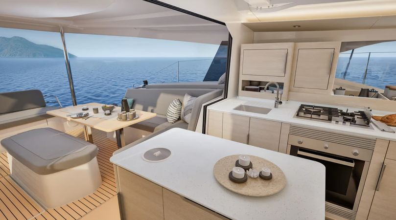 Fountaine Pajot Quatuor 44 | Newton's Cradle