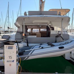 Fountaine Pajot Quatuor 44 | Newton's Cradle
