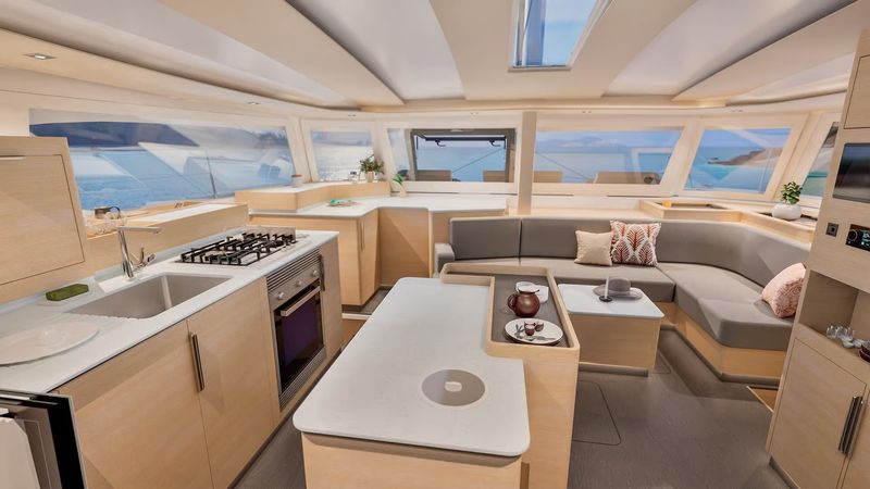 Fountaine Pajot FP 48 | Long Layover