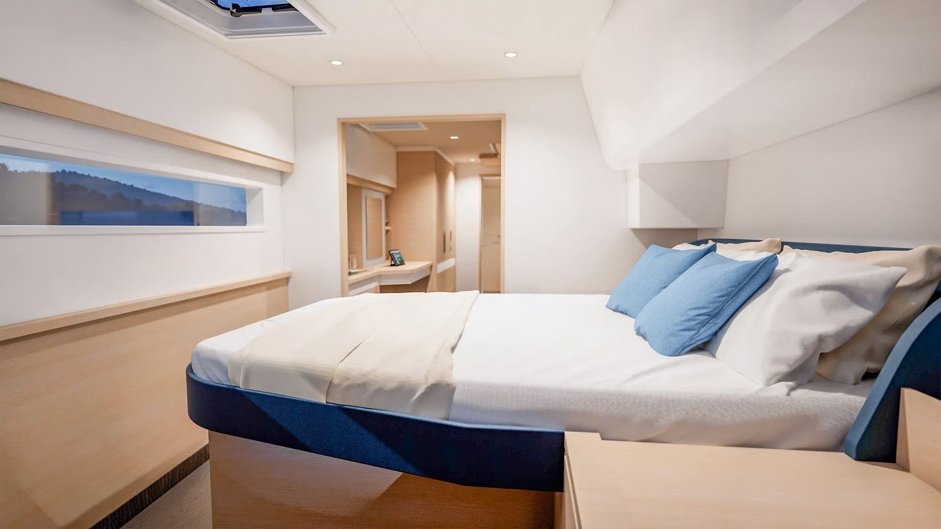 Fountaine Pajot FP 48 | Long Layover