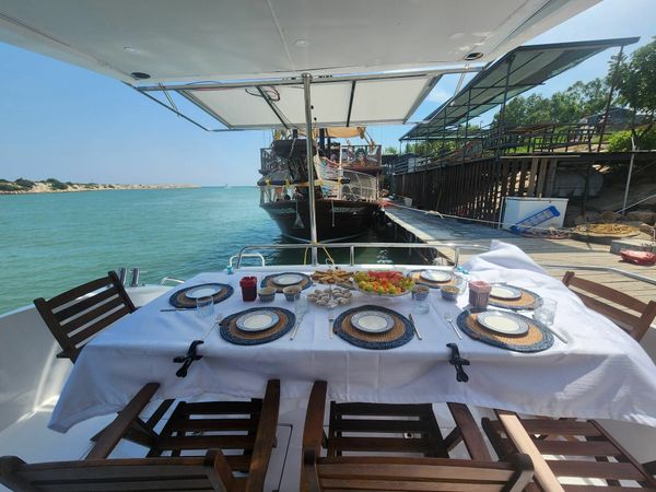 Custom Built 52 | Freedom Luxury