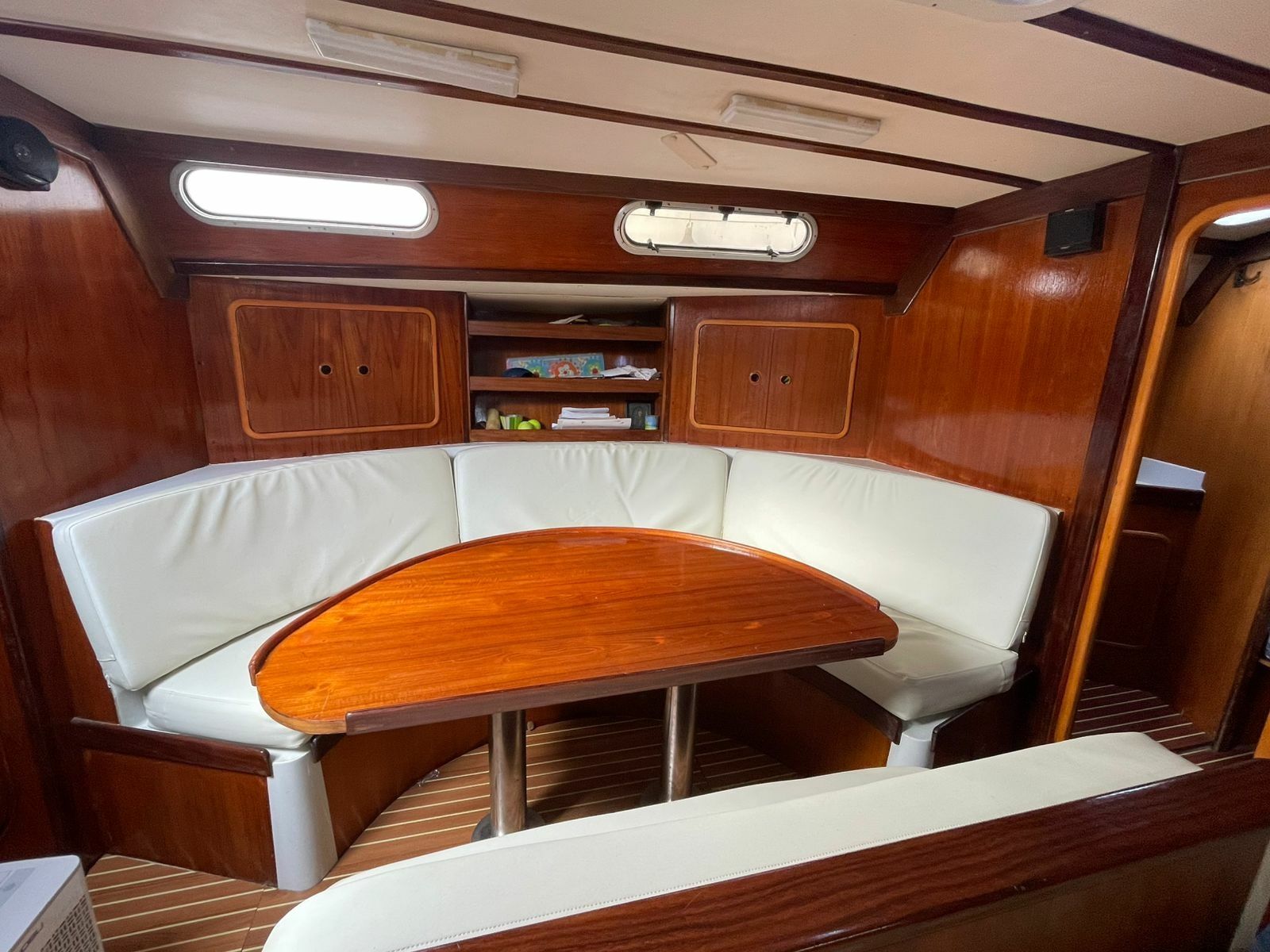 Dromor Triton 48 | Sagini