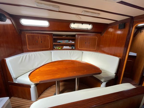 Dromor Triton 48 | Sagini