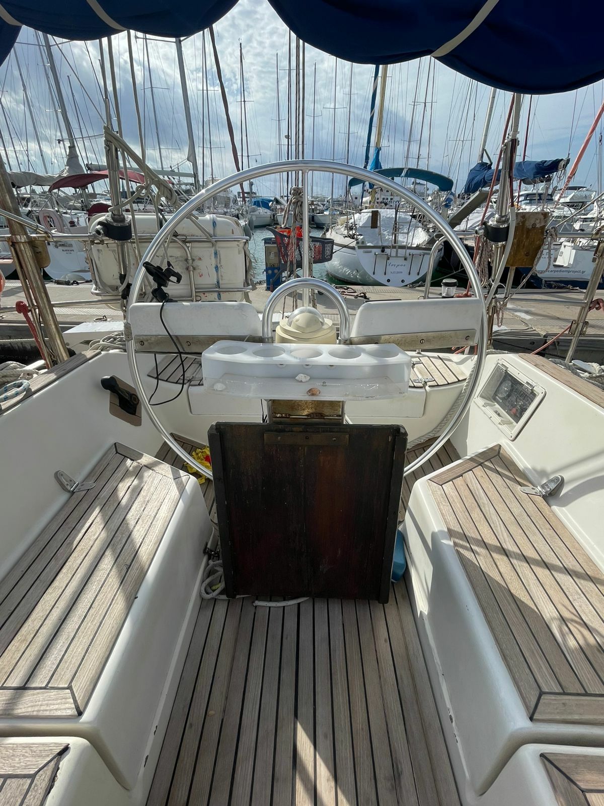 Dromor Triton 48 | Sagini