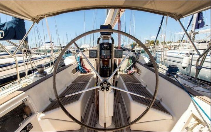 Dromor Triton 48 | Sagini