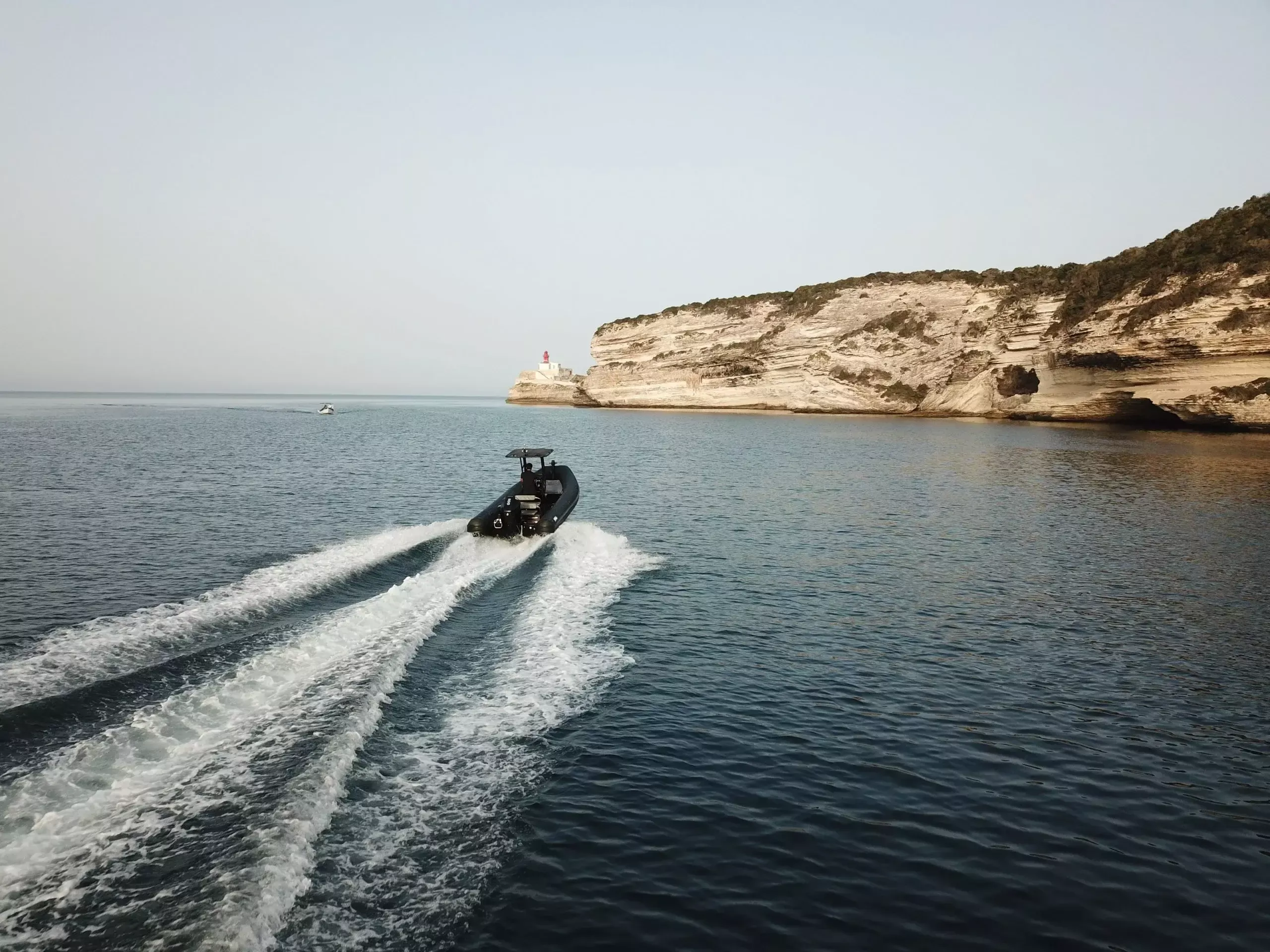 Sea Water Phantom 230 | Jaws
