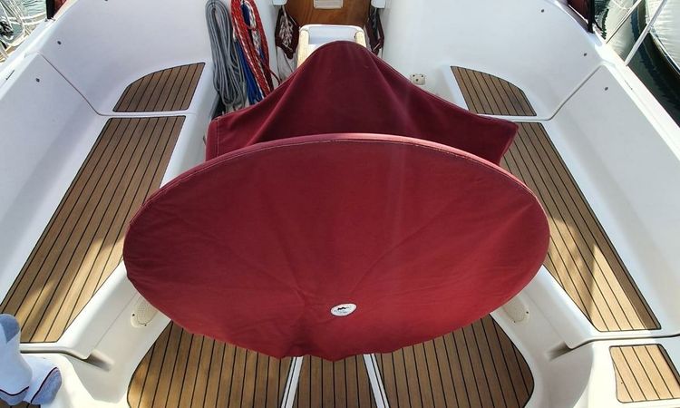 Beneteau Oceanis Clipper 411 | El Mas Inquieto