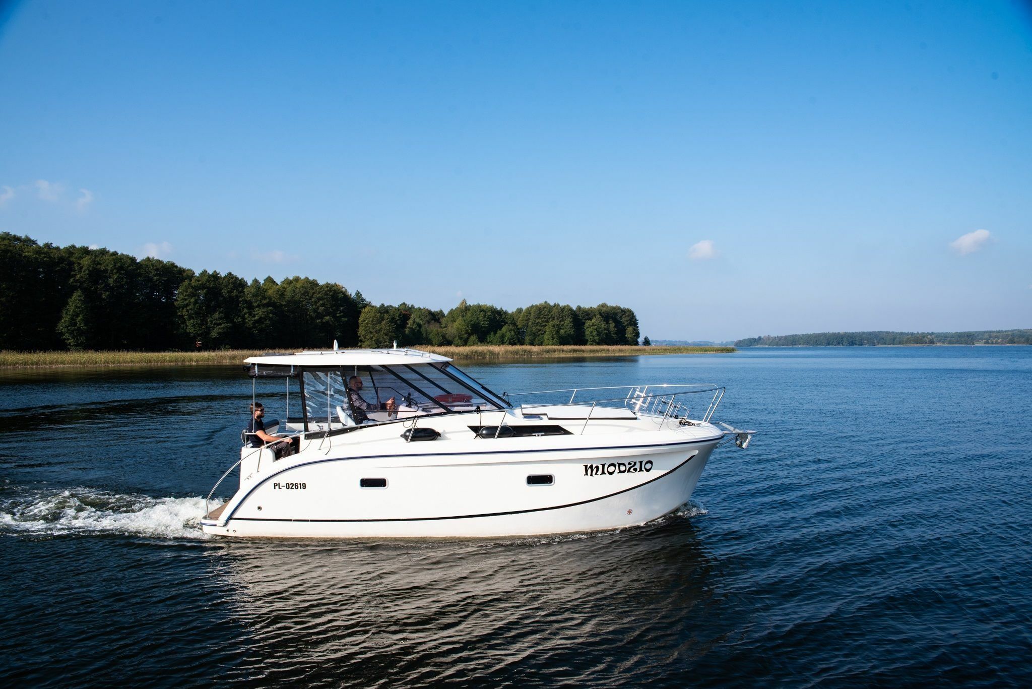 Cobra Yachts 860 | Miodzio