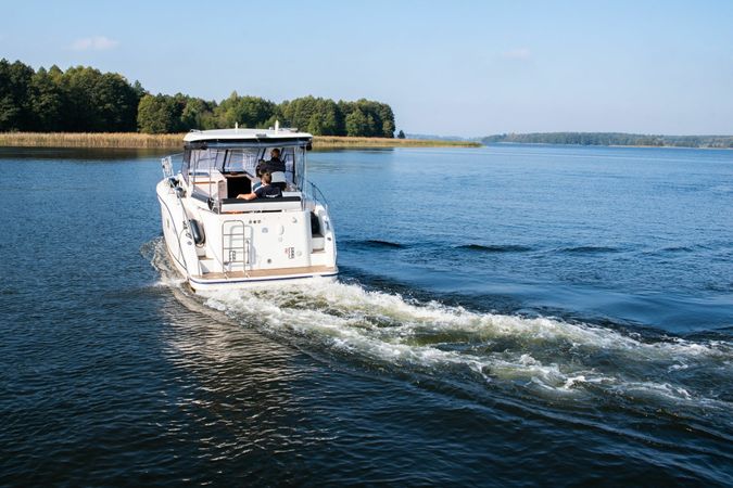 Cobra Yachts 860 | Miodzio