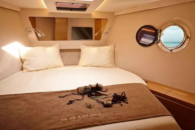 Brioni Yachts 44 | Brioni