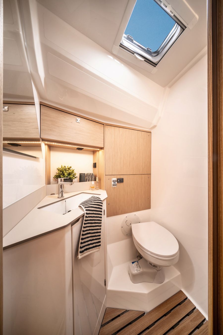 Bavaria C46 | Azzurra