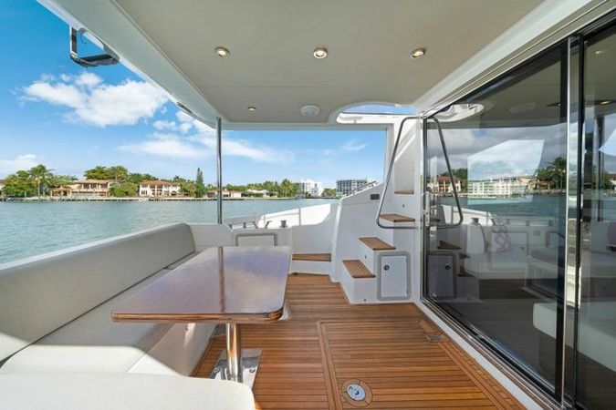 Azimut 50 Fly | Kilauea