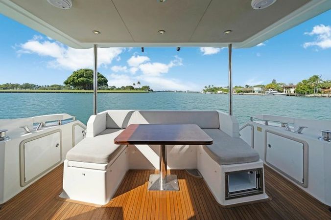 Azimut 50 Fly | Kilauea