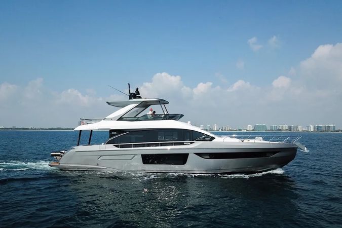 Azimut 68 | Spy Sea
