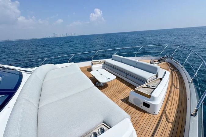 Azimut 68 | Spy Sea