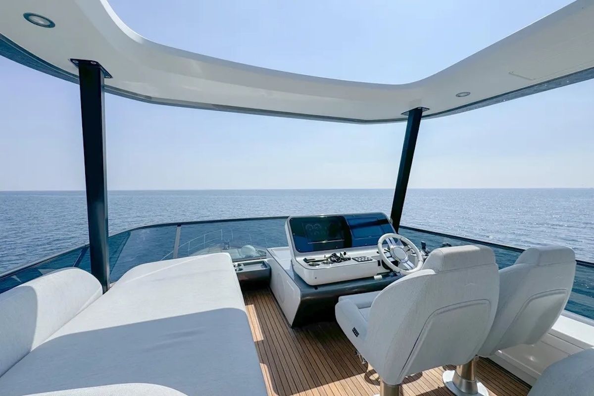 Azimut 68 | Spy Sea