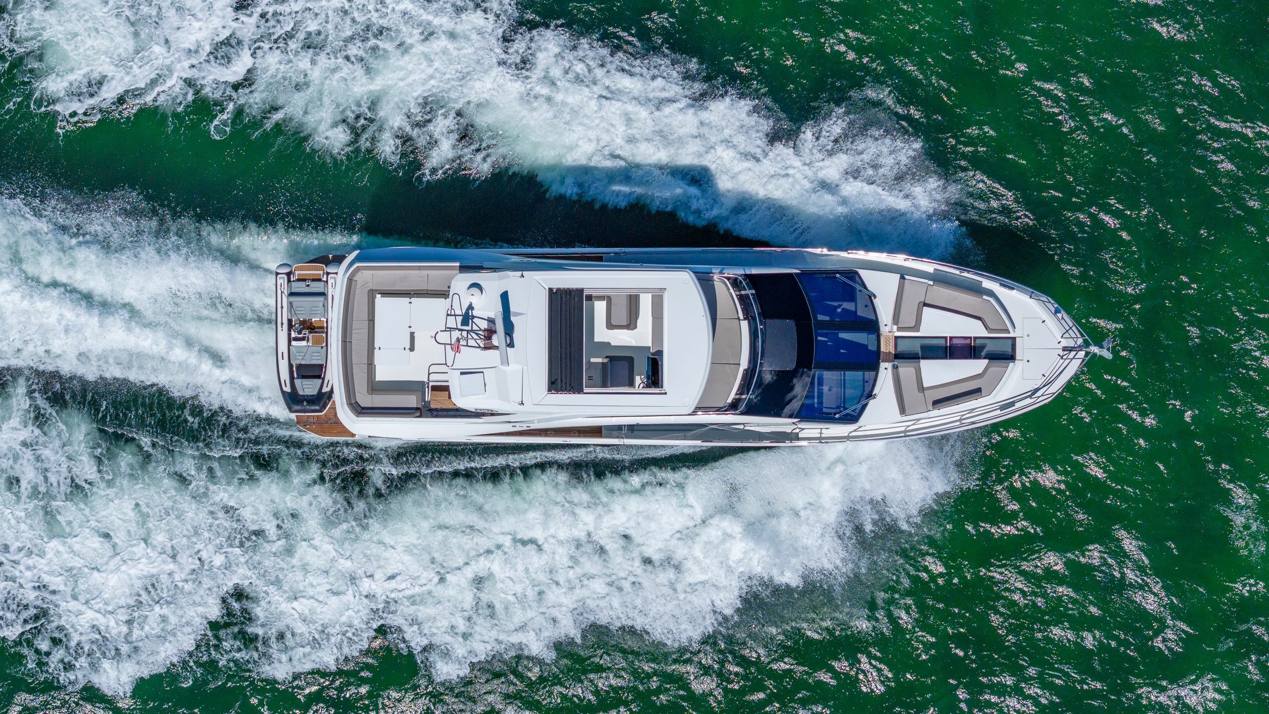 Galeon 640 Fly | Don't Tell Mom