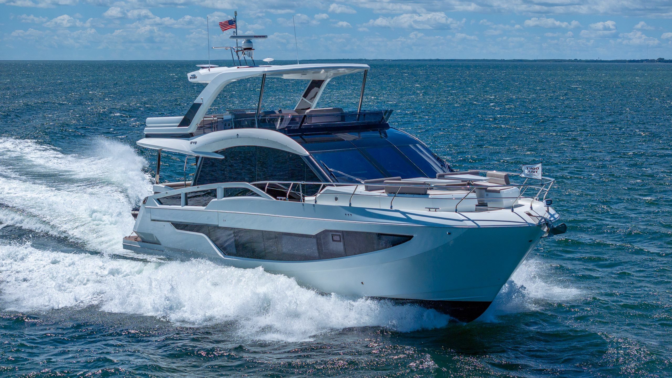 Galeon 640 Fly | Don't Tell Mom