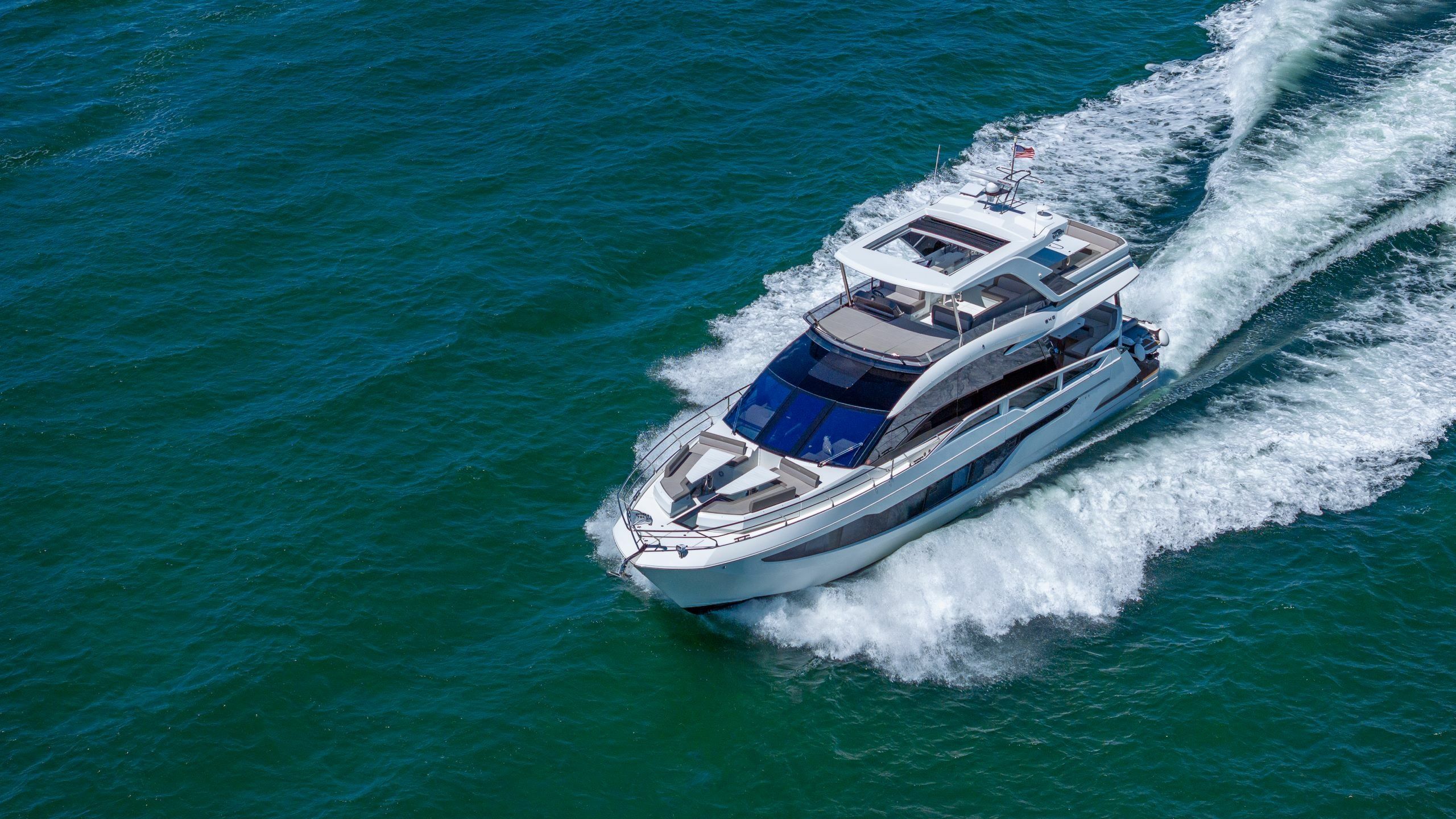 Galeon 640 Fly | Don't Tell Mom