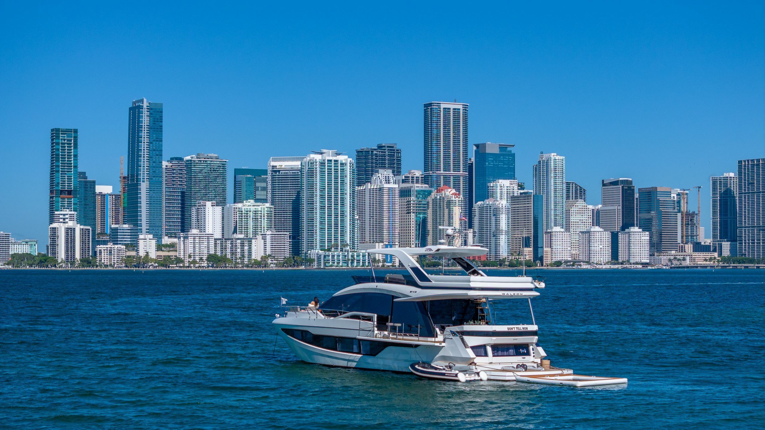 Galeon 640 Fly | Don't Tell Mom