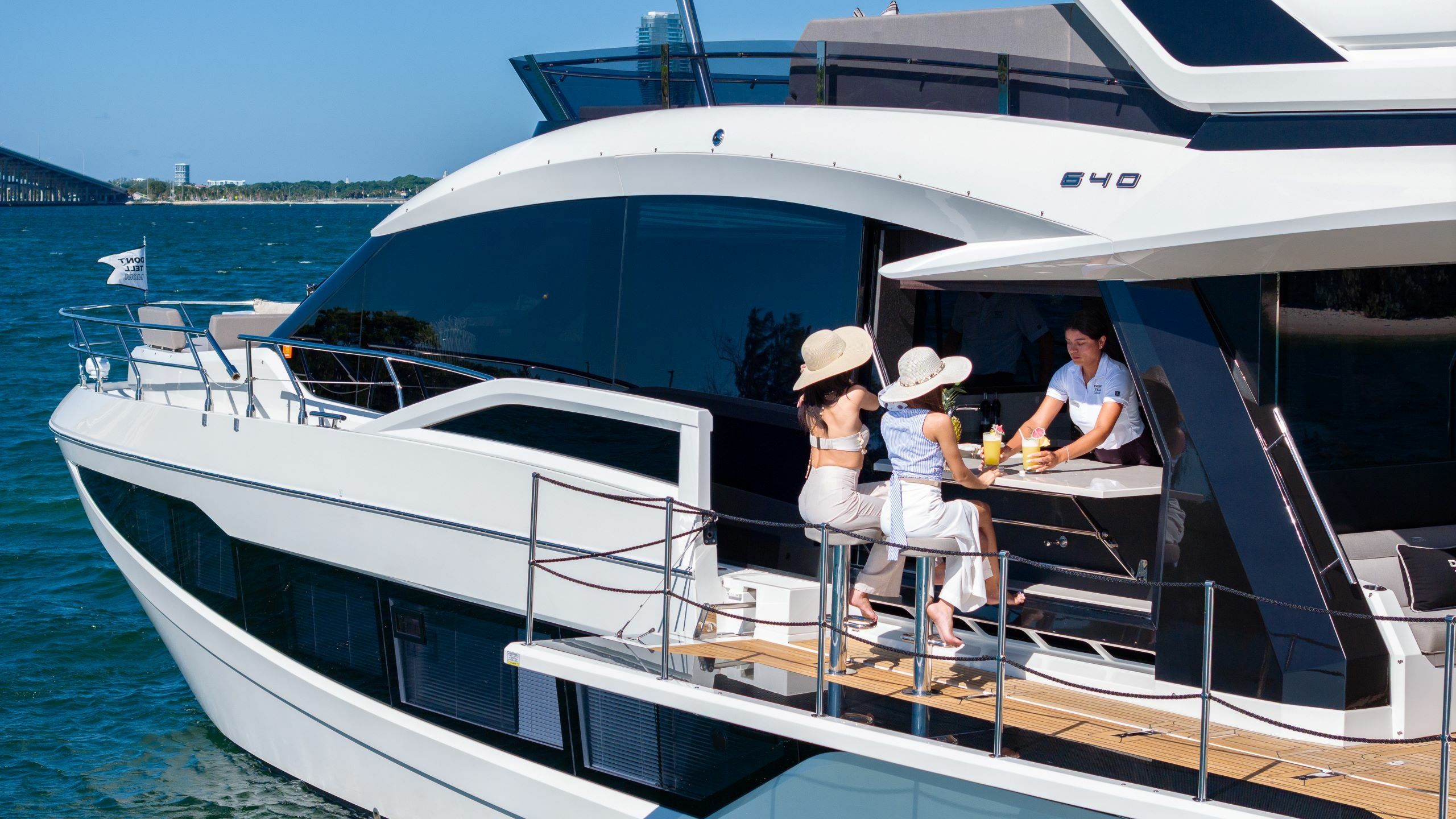 Galeon 640 Fly | Don't Tell Mom