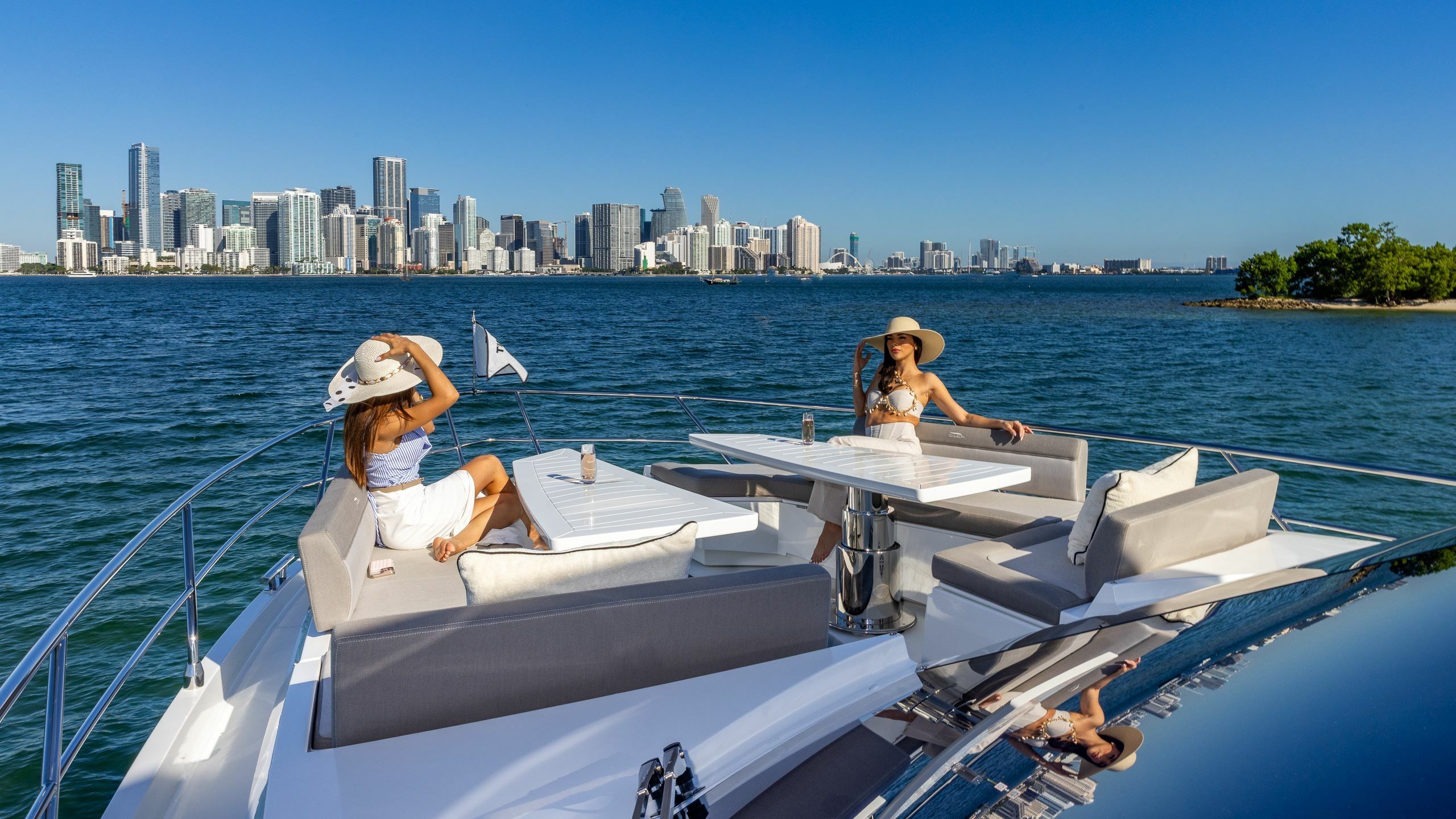 Galeon 640 Fly | Don't Tell Mom