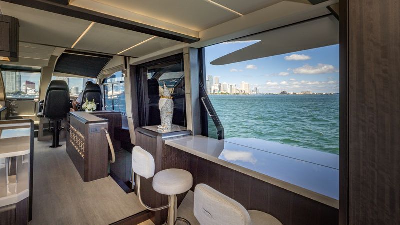 Galeon 640 Fly | Don't Tell Mom