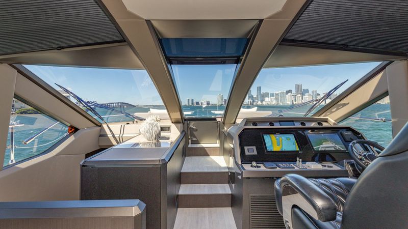 Galeon 640 Fly | Don't Tell Mom