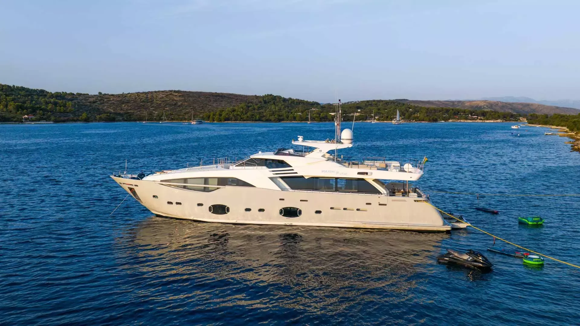 Ferretti Custom Line 100 | Morning Star