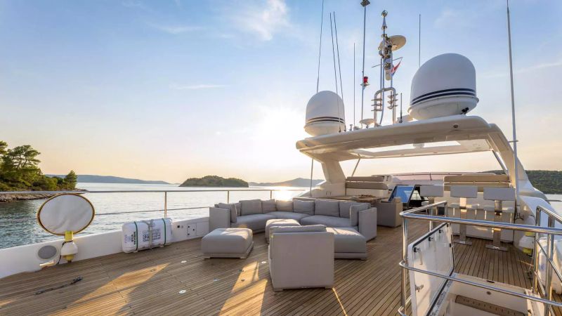 Ferretti Custom Line 100 | Morning Star