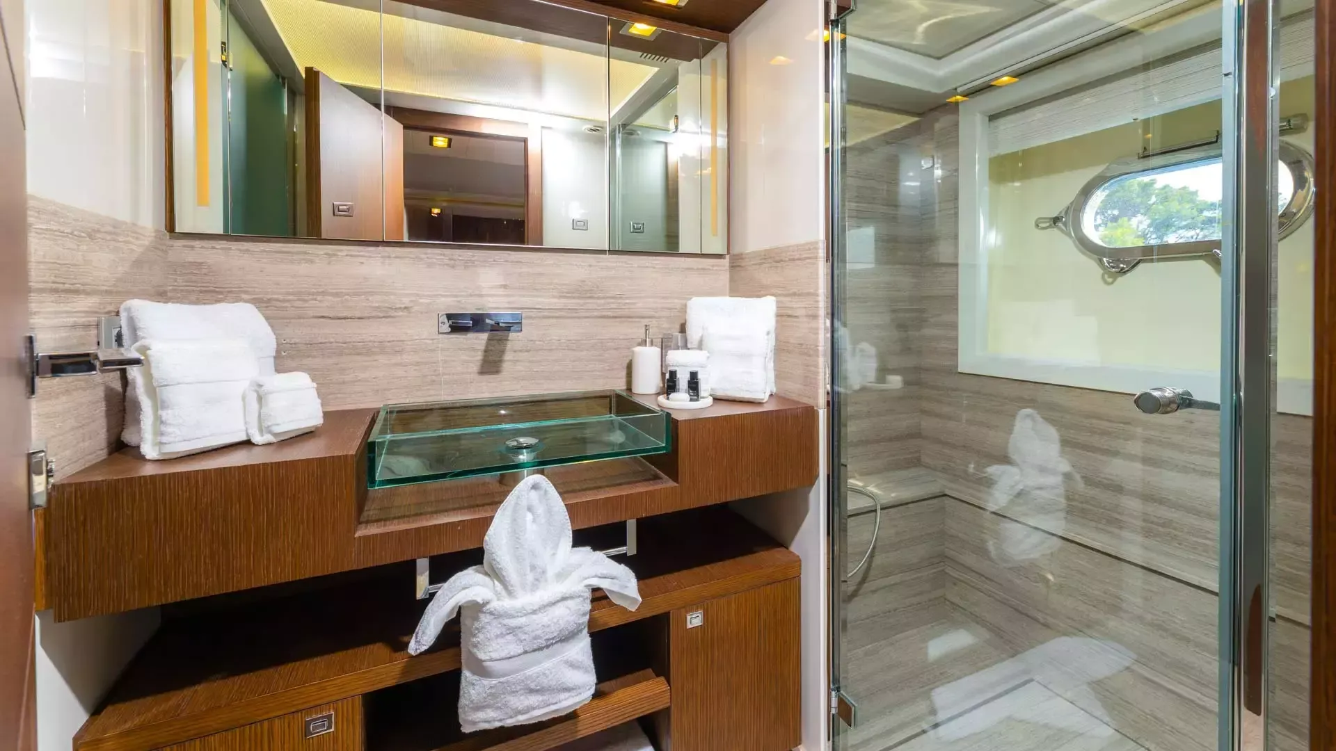 Ferretti Custom Line 100 | Morning Star