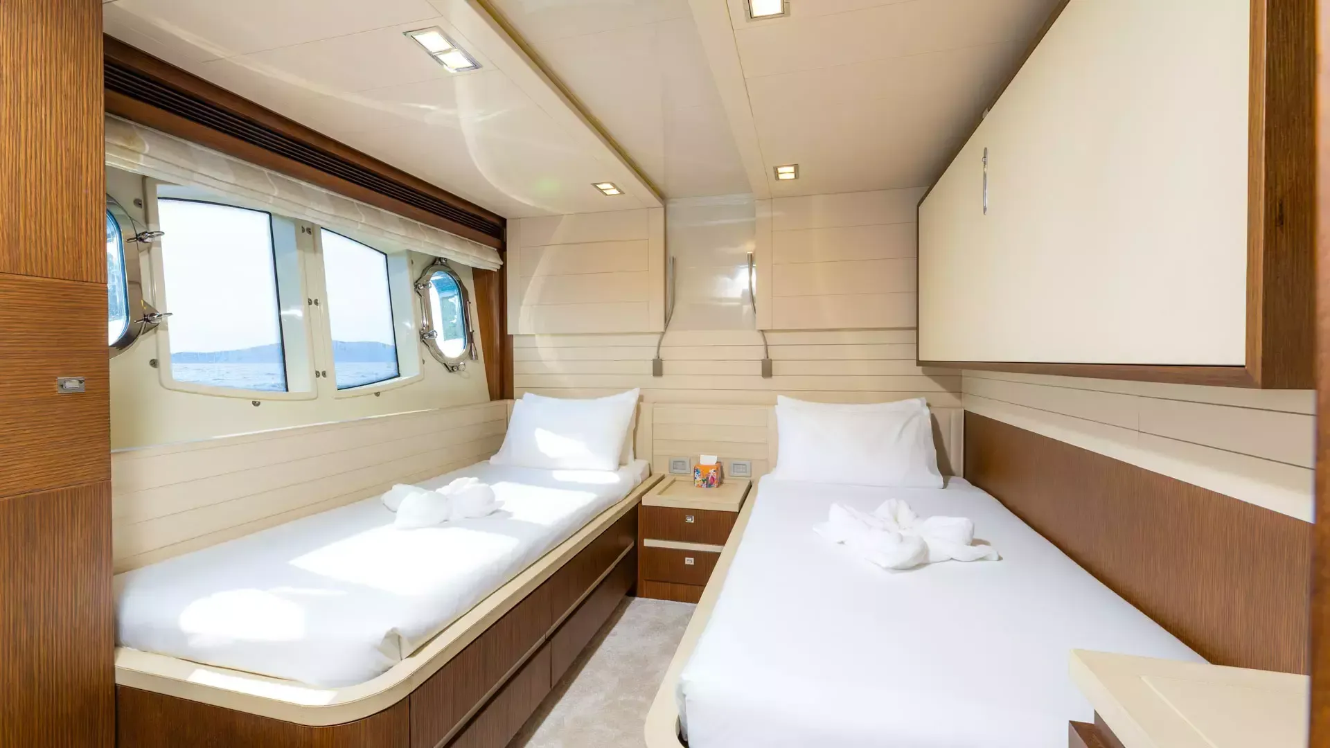 Ferretti Custom Line 100 | Morning Star