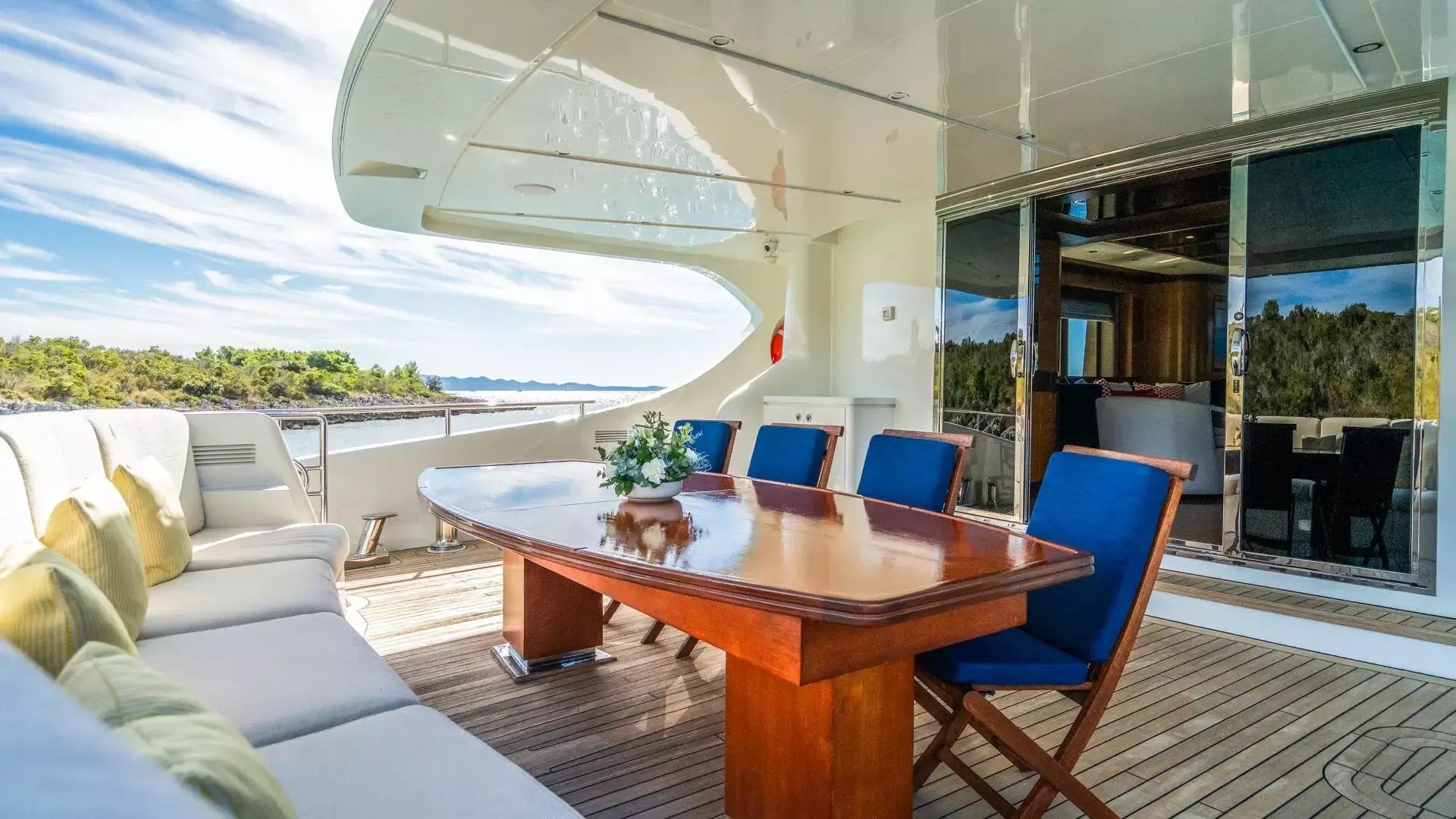 IAG Yachts Primadonna | Silent World