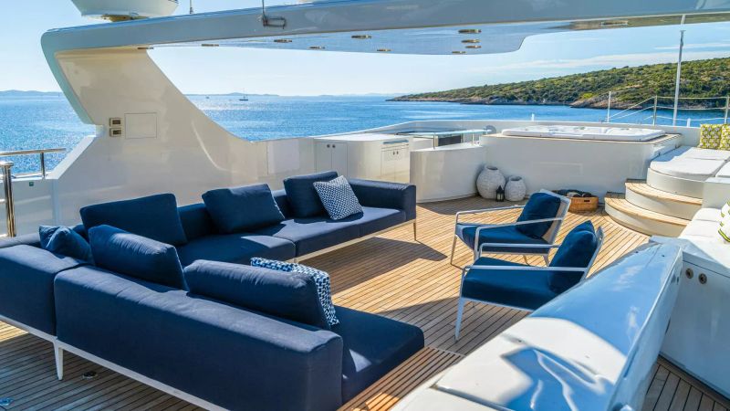 IAG Yachts Primadonna | Silent World