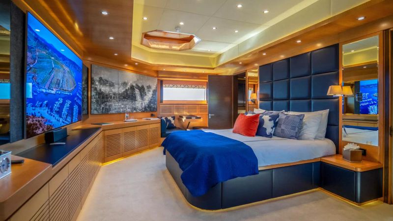 IAG Yachts Primadonna | Silent World