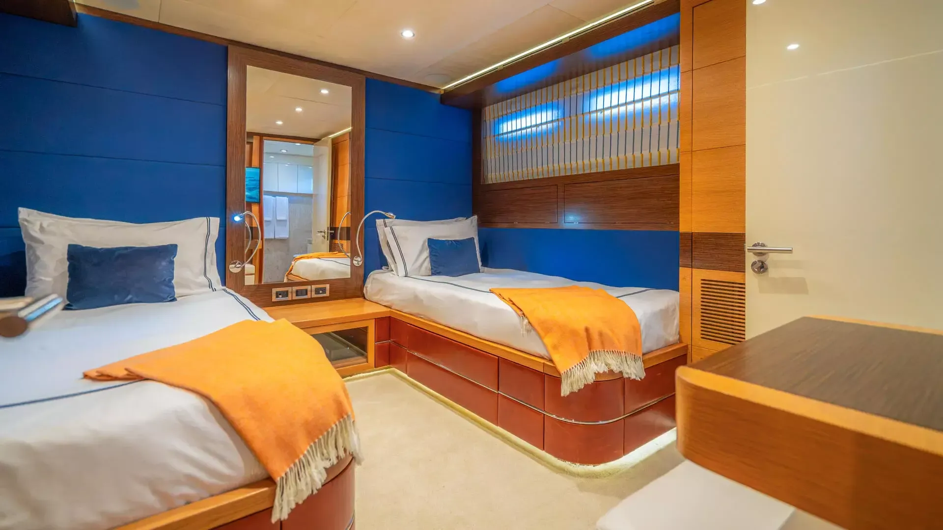 IAG Yachts Primadonna | Silent World