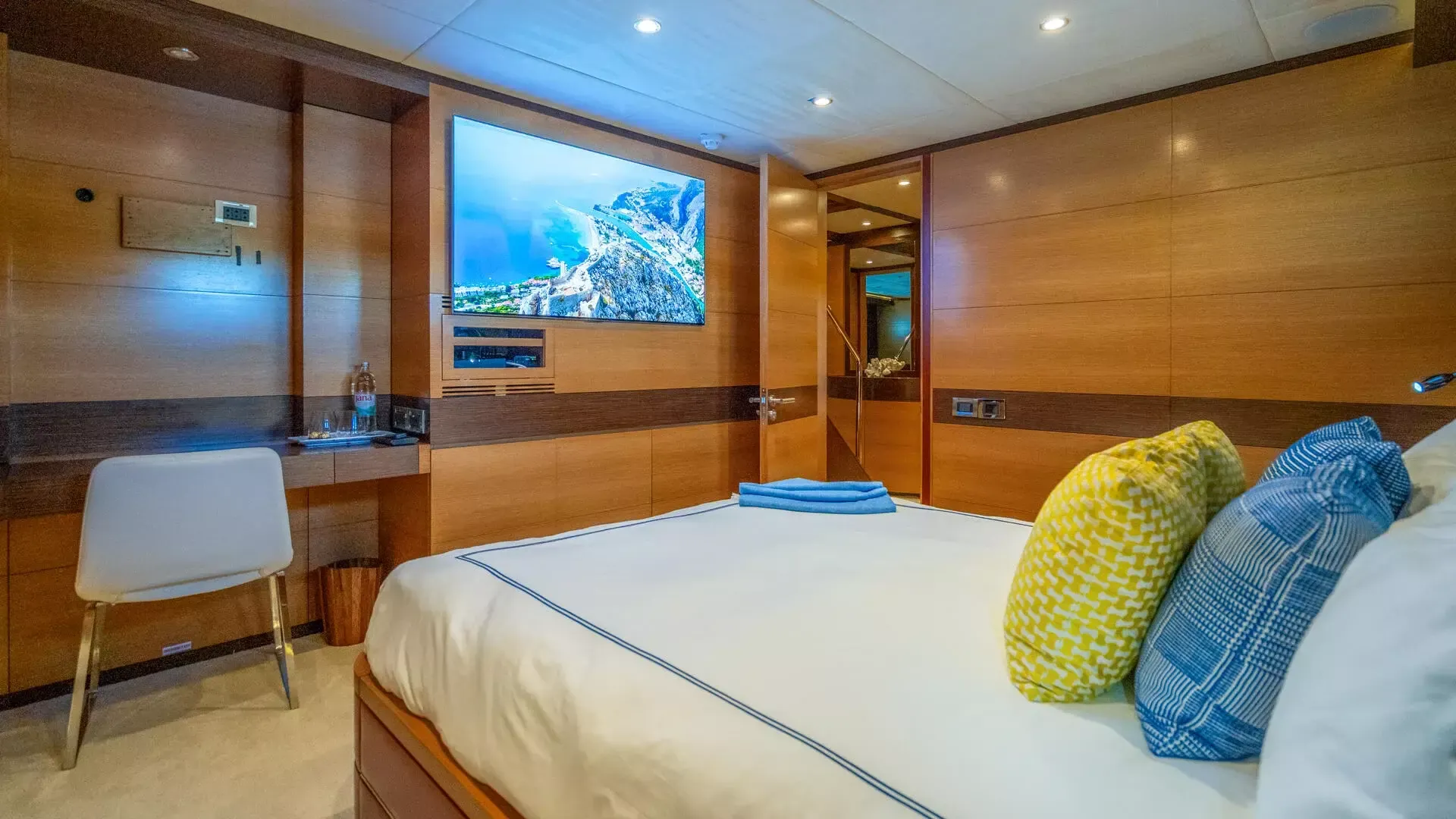 IAG Yachts Primadonna | Silent World