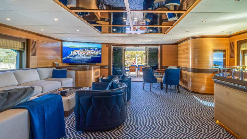 IAG Yachts Primadonna | Silent World