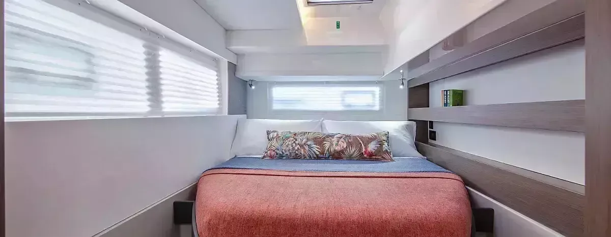 Leopard 42 | Moorings 25