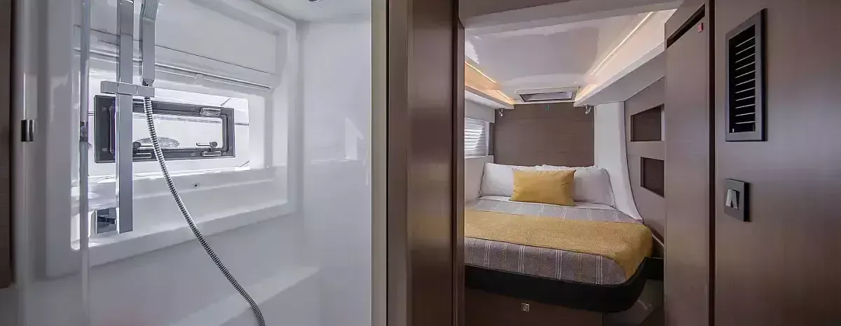 Leopard 42 | Moorings 25