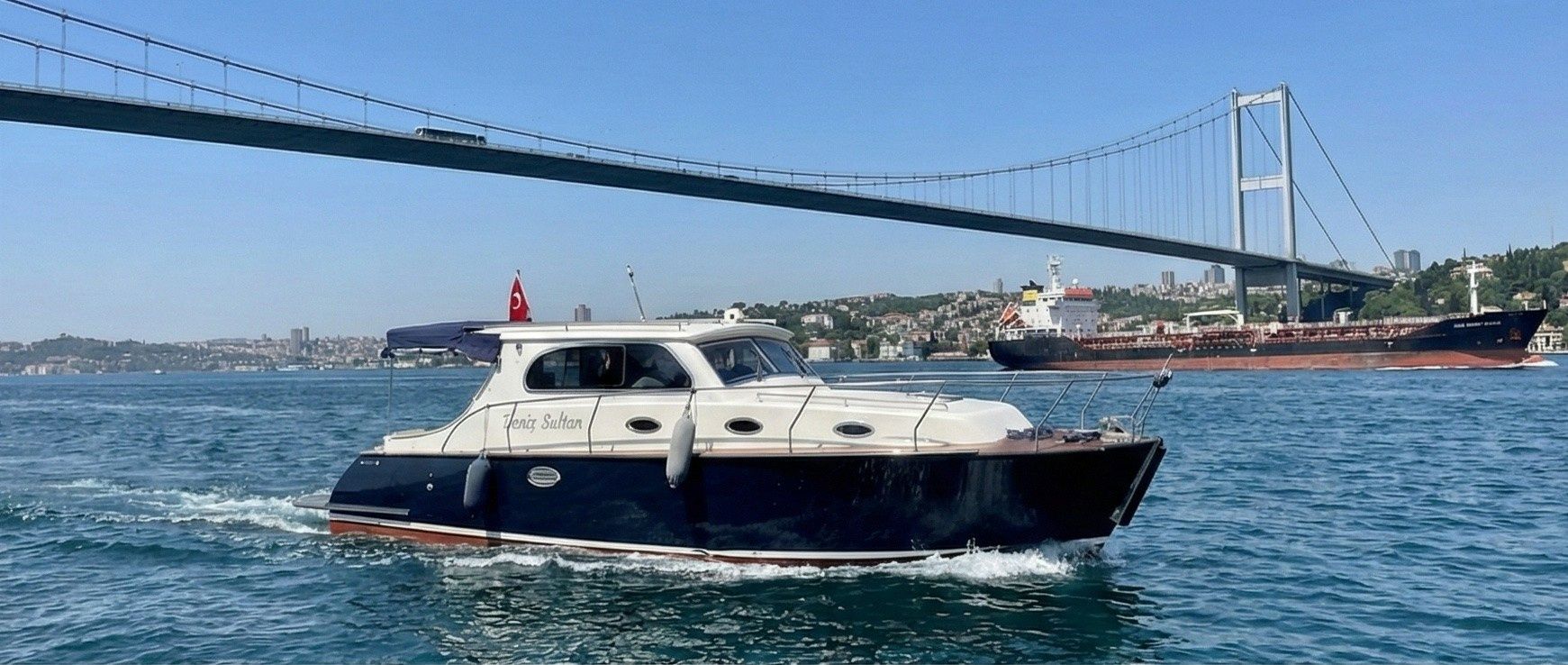 Lobster 35 | Deniz Sultan