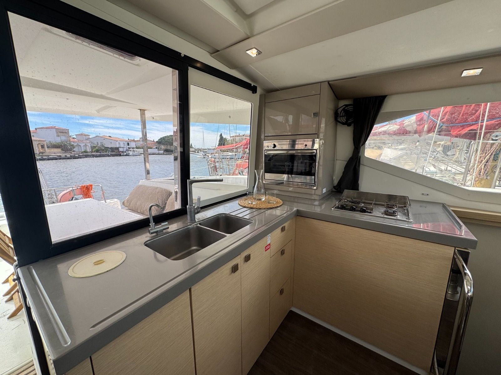 Fountaine Pajot Lucia 40 | Moorea