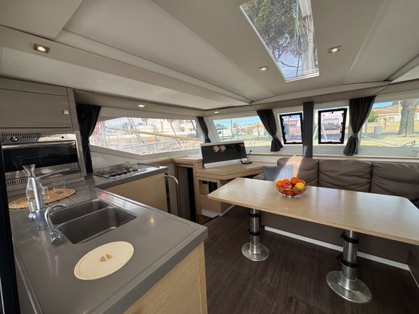 Fountaine Pajot Lucia 40 | Moorea